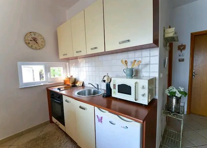 With Sea View Апартаменты *