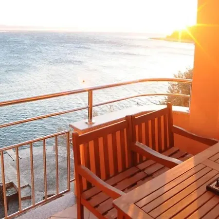 With Sea View Apartamento *