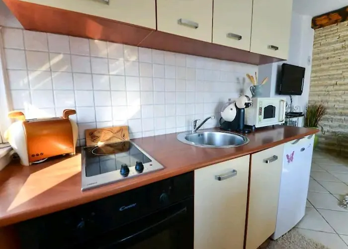 Apartman With Sea View *